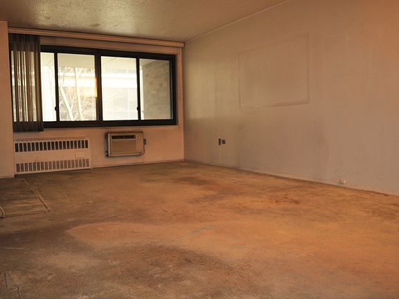 5th image of 90 Gold St APT 2C