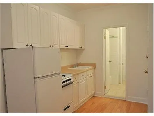 Rented by Douglas Elliman | media 53