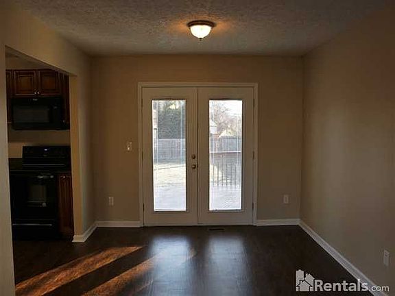 3rd image of 515 Scioto Meadows Blvd