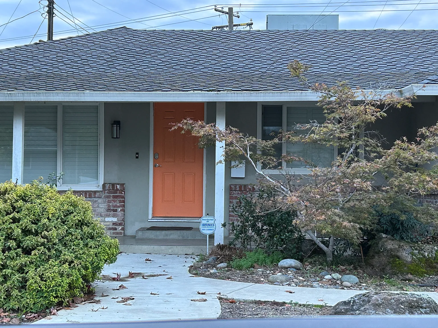 3 bed, 1.5 bath, 1344 sqft, $2,900 — Photo 2