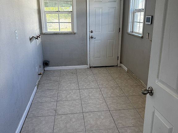 4th image of 1701 Belmont St