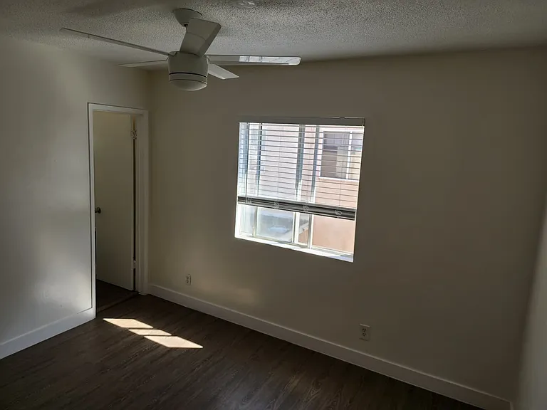 5071 W 21st St #4 — Photo 9