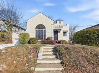 283 Pasadena Ave, Hasbrouck Heights, NJ 07604