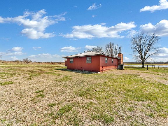 4th image of 1750 County Road 1425