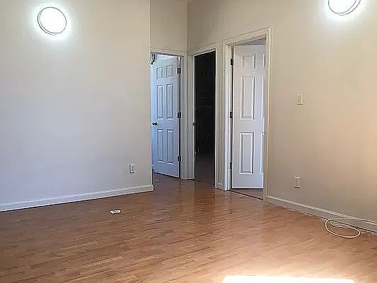 2nd image of 346 E 13th St APT 21
