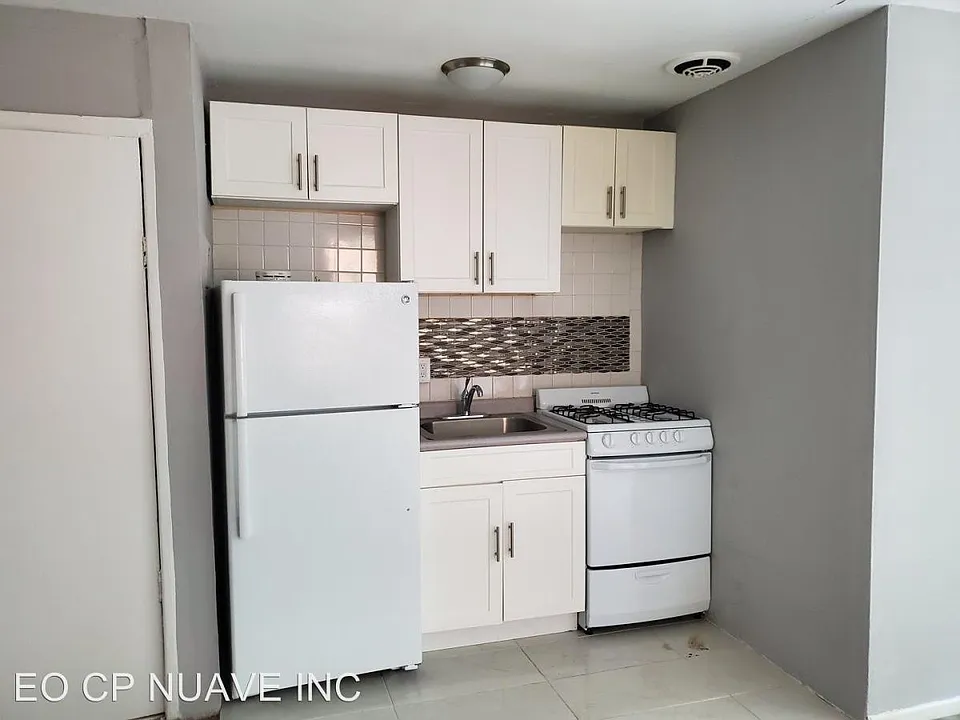 1 Bedroom at 376 Park Ave #26, East Orange NJ — photo 1