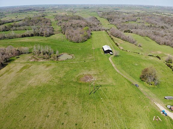 3rd image of 1350 Perry Pike