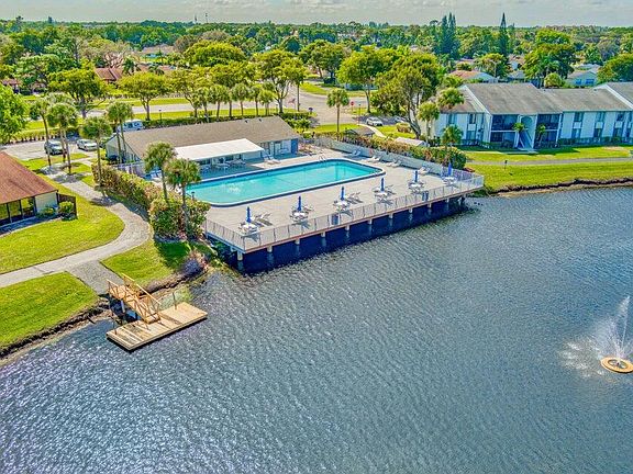 5th image of 1112 Green Pine Blvd #1112C1