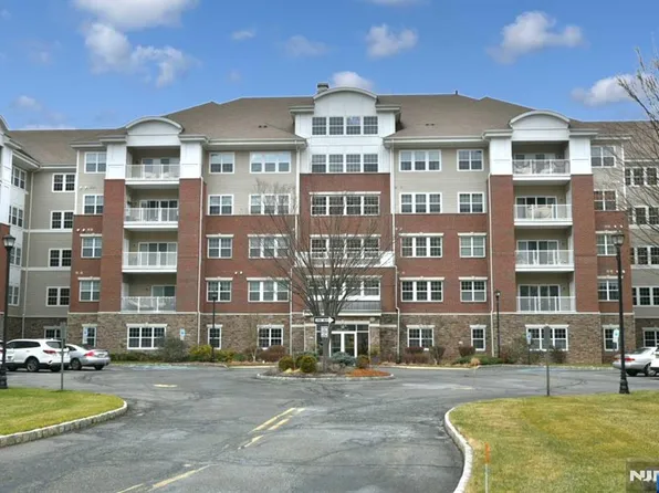 4218 Warrens Way, Wanaque, NJ 07465