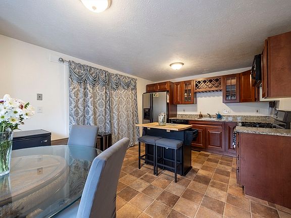 3rd image of 38 S Riverview St #38