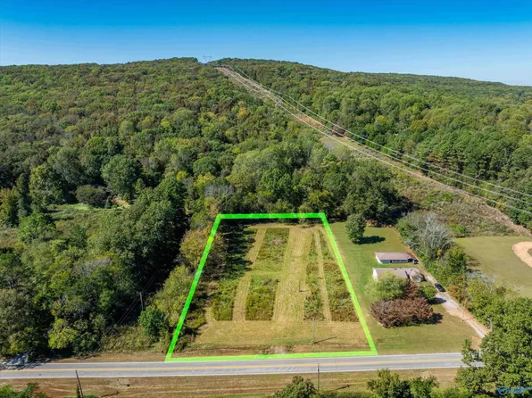 2095 Hurricane Creek Rd, Gurley, AL 35748