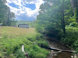 1710 Pricketts Creek Rd, Fairmont, WV 26554