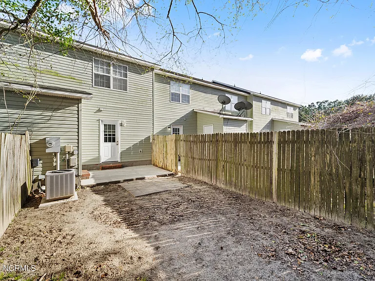 957 W Pueblo Dr — Photo 15