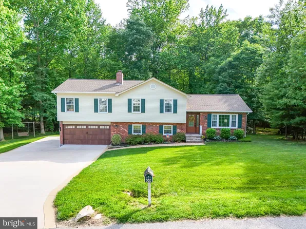 201 Aquia Bay Ave, Stafford, VA 22554