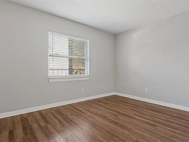 14421 Americana Cir #204 — Photo 19