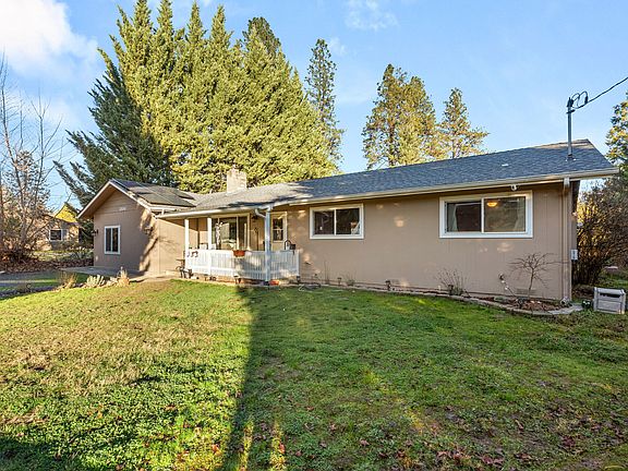 4th image of 7994 E Evans Creek Rd