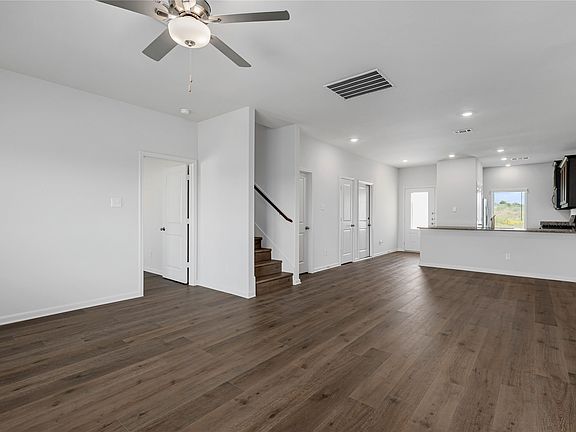 4th image of 11101 Santana Dr