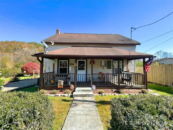 52 Burnt Rd, Rosman, NC 28772