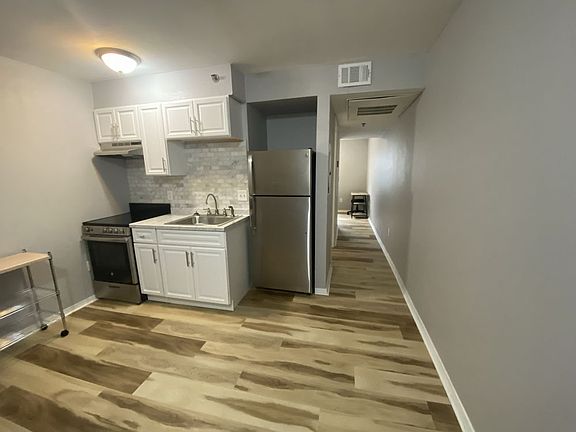 2nd image of 1016 McGowan St