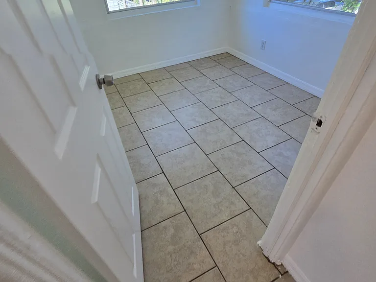 645 26th Ave S #1/2 — Photo 5