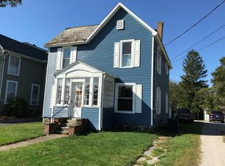 78 S Main St, New London, OH