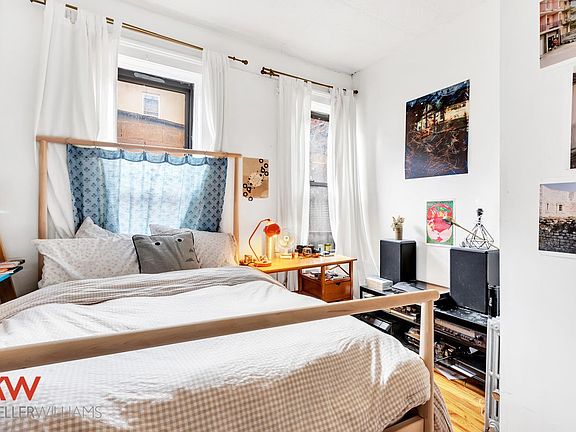 3rd image of 198 Meserole St APT 1F