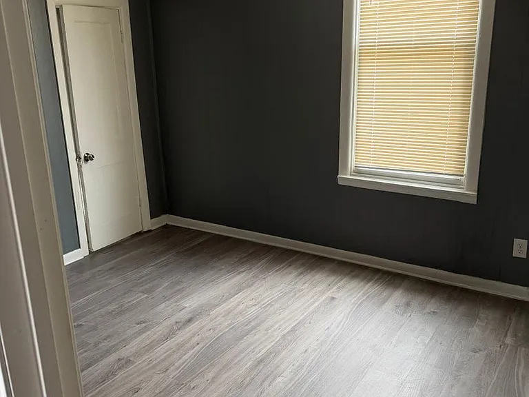 2718 S 5th St — Photo 14