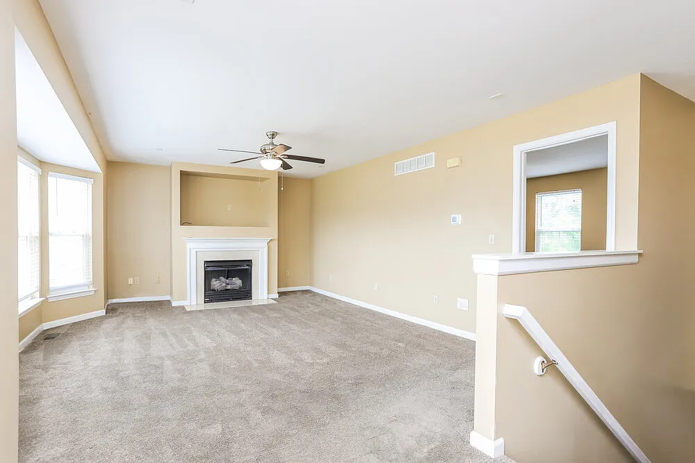 3 bed, 2.0 bath, 1554 sqft, $2,195 — Photo 4