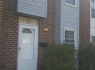 12 Kayak Ct, Newark, DE 19702