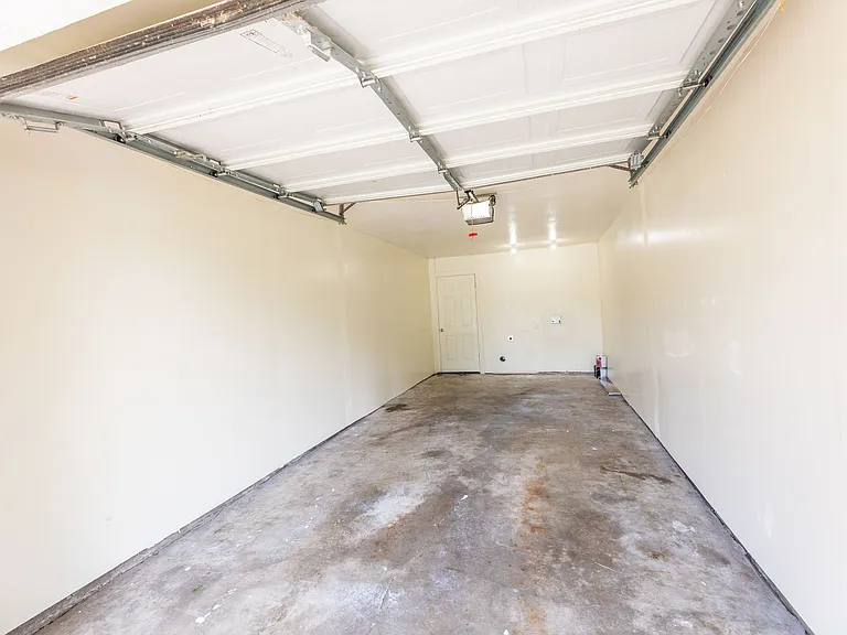 2627 Tealford Dr — Photo 20