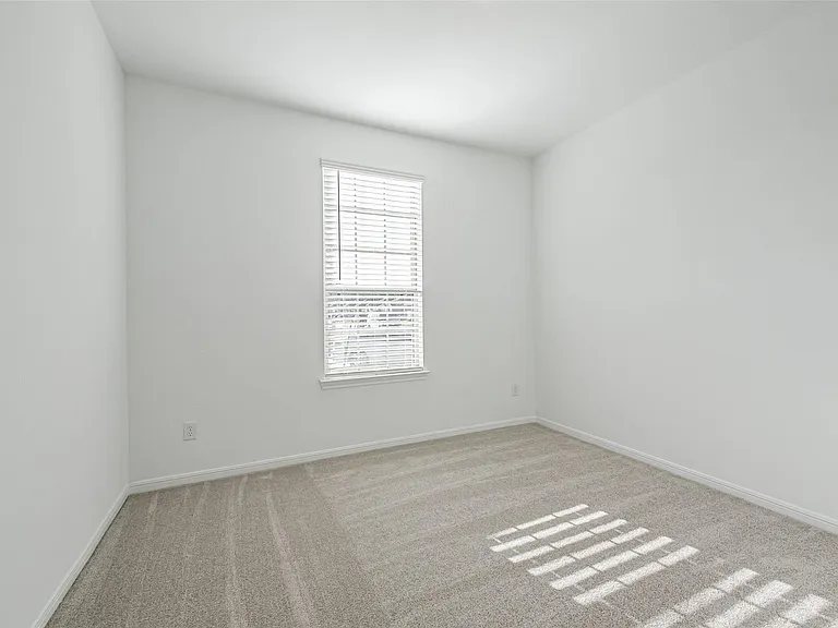 3075 Clydesdale Dr — Photo 31
