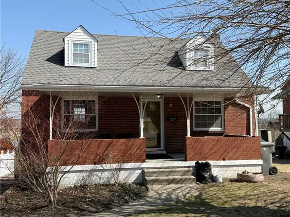 227 Mellon St, West Mifflin, PA 15122