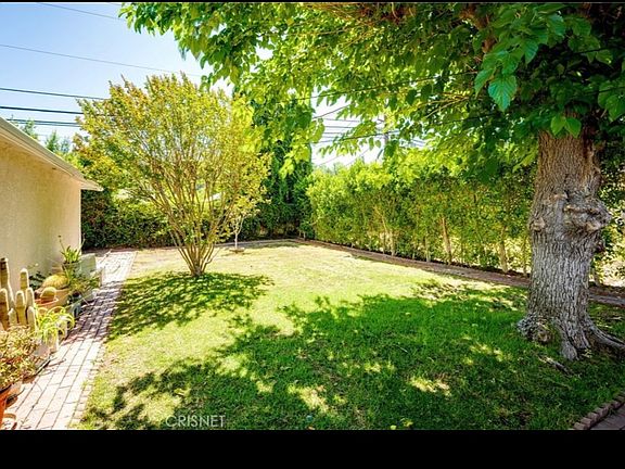 3rd image of 4978 Topanga Canyon Blvd