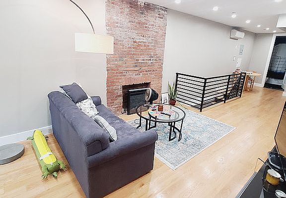 5th image of 1087 Gates Ave #1L