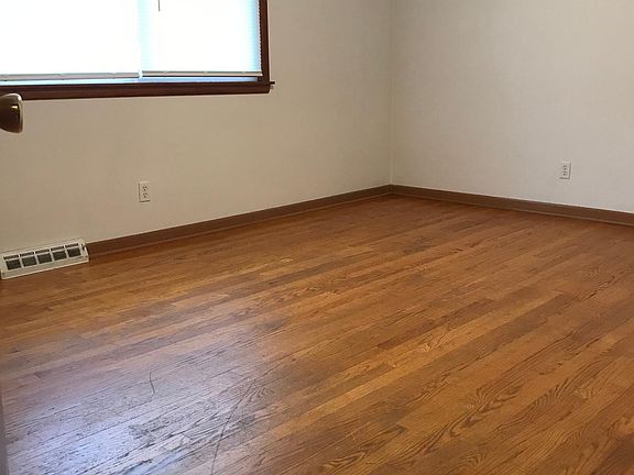 Master Bedroom ~ 12 x 15