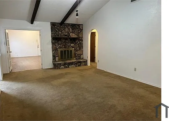3 bed, 1525 sqft, $2,100 — Photo 2