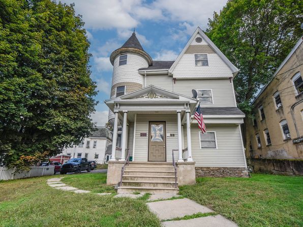 266 S Main St APT 3