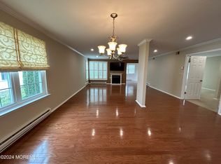 11 Harrogate Ln, Manchester Township, NJ