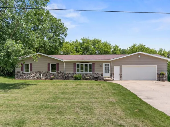 N9788 Rockvale ROAD, Mayville, WI 53050