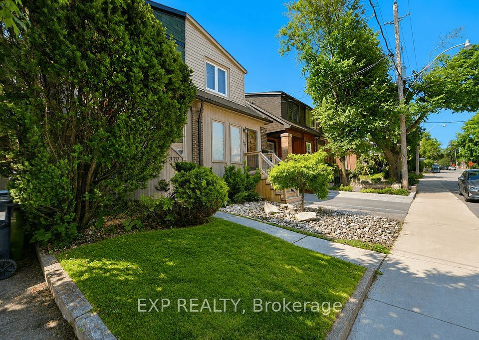 1st image of 379 Davisville Ave