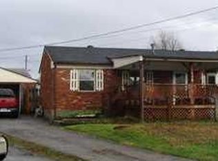 225 Allison Ct, Louisville, KY 40229