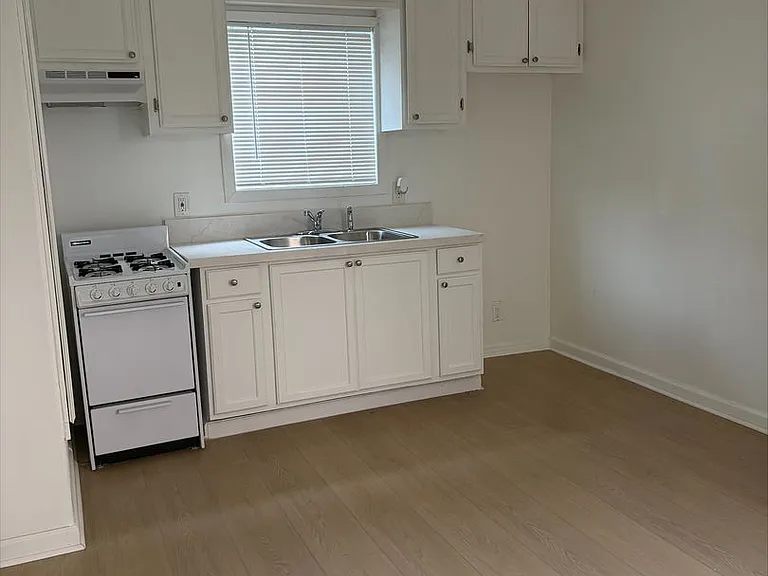 842 Alamitos Ave — Photo 26