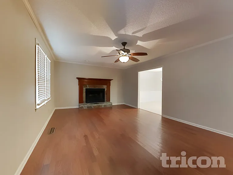 92 Fox Dr — Photo 3