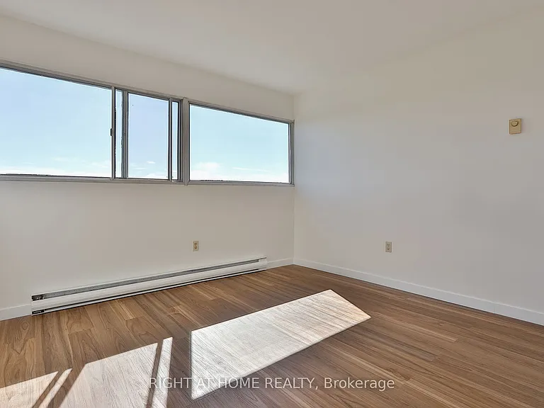 35 Sunny Glenway #302 — Photo 18