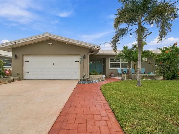 8401 BOULDER PLACE, TAMPA, FL 33615