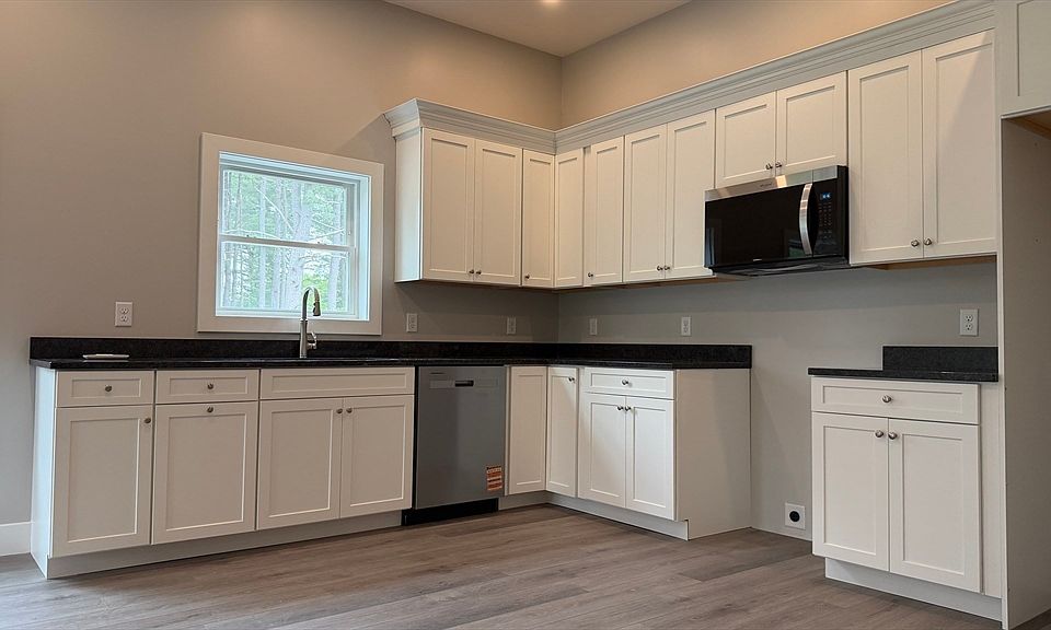 1st image of 251 Sladen St #307