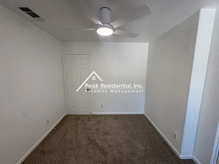4061 32nd St — Photo 18