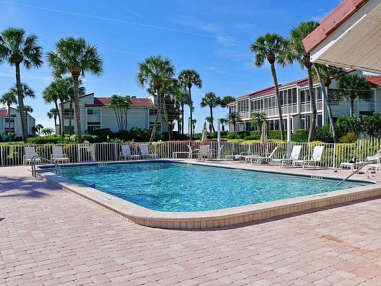 7085 Gulf Of Mexico Dr #21 — Photo 29