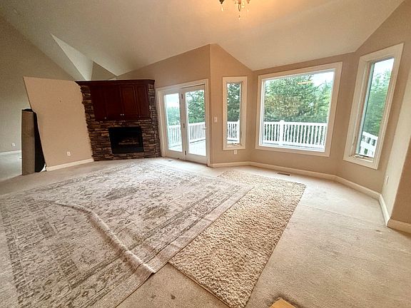 5th image of 36 Red Fox Ln