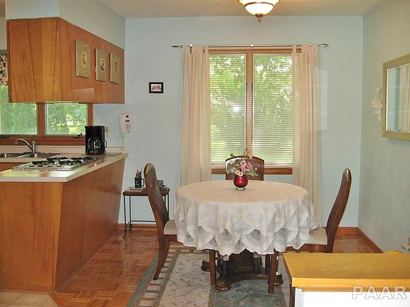 5th image of 1606 Deppert Dr